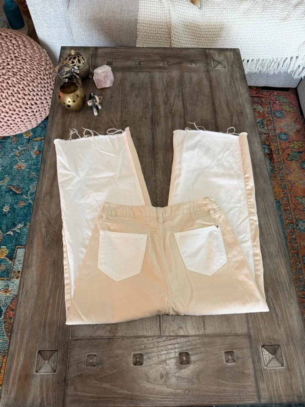 Vigoss Jett Straight Two-Tone Jeans in Cream & White - Picture 6 of 13
